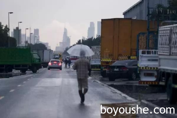 注意防雨！阿联酋即将迎来更多暴风雨天气